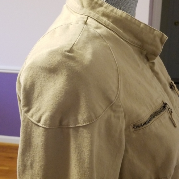 Jacket - Picture 4 of 8